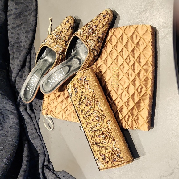 Beaded dressy mules and matching clutch. Designer - Jeanne Lottie, size 39. - Picture 14 of 14